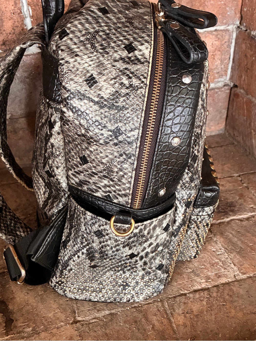 🏴☠️ MCM Stark Python Print backpack Ltd Edition black python and gray w studs - Picture 10 of 17